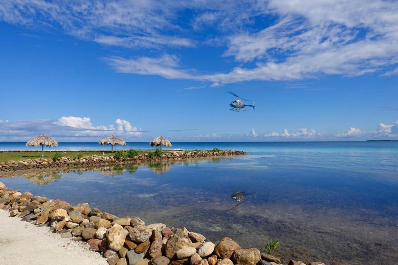 Royal Belize Hotel Thatch Caye Exterior foto