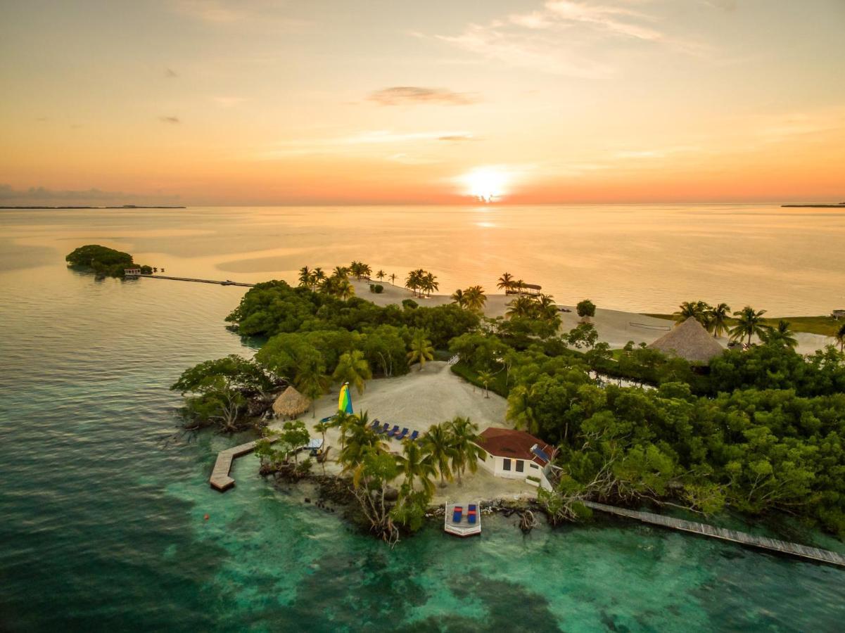 Royal Belize Hotel Thatch Caye Exterior foto
