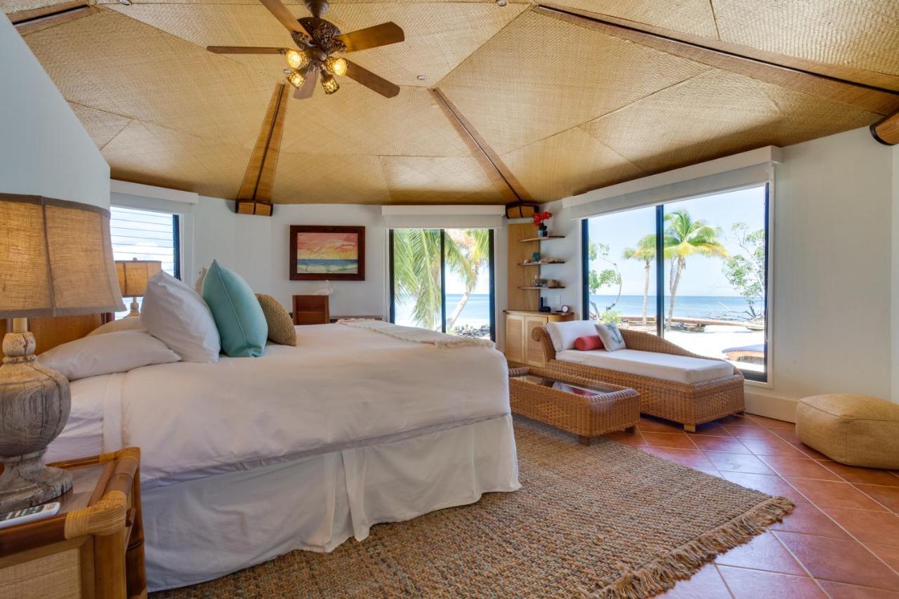 Royal Belize Hotel Thatch Caye Exterior foto